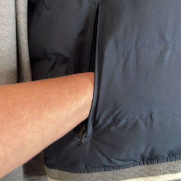 American Eagle Men’s Puffer Varsity Bomber Jacket Navy Blue Grey Lightweight XL - Picture 5 of 12